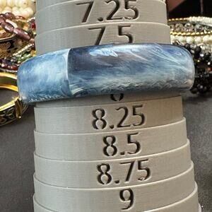Vintage Acrylic Blue Marble Color Bangle Bracelet size 8
